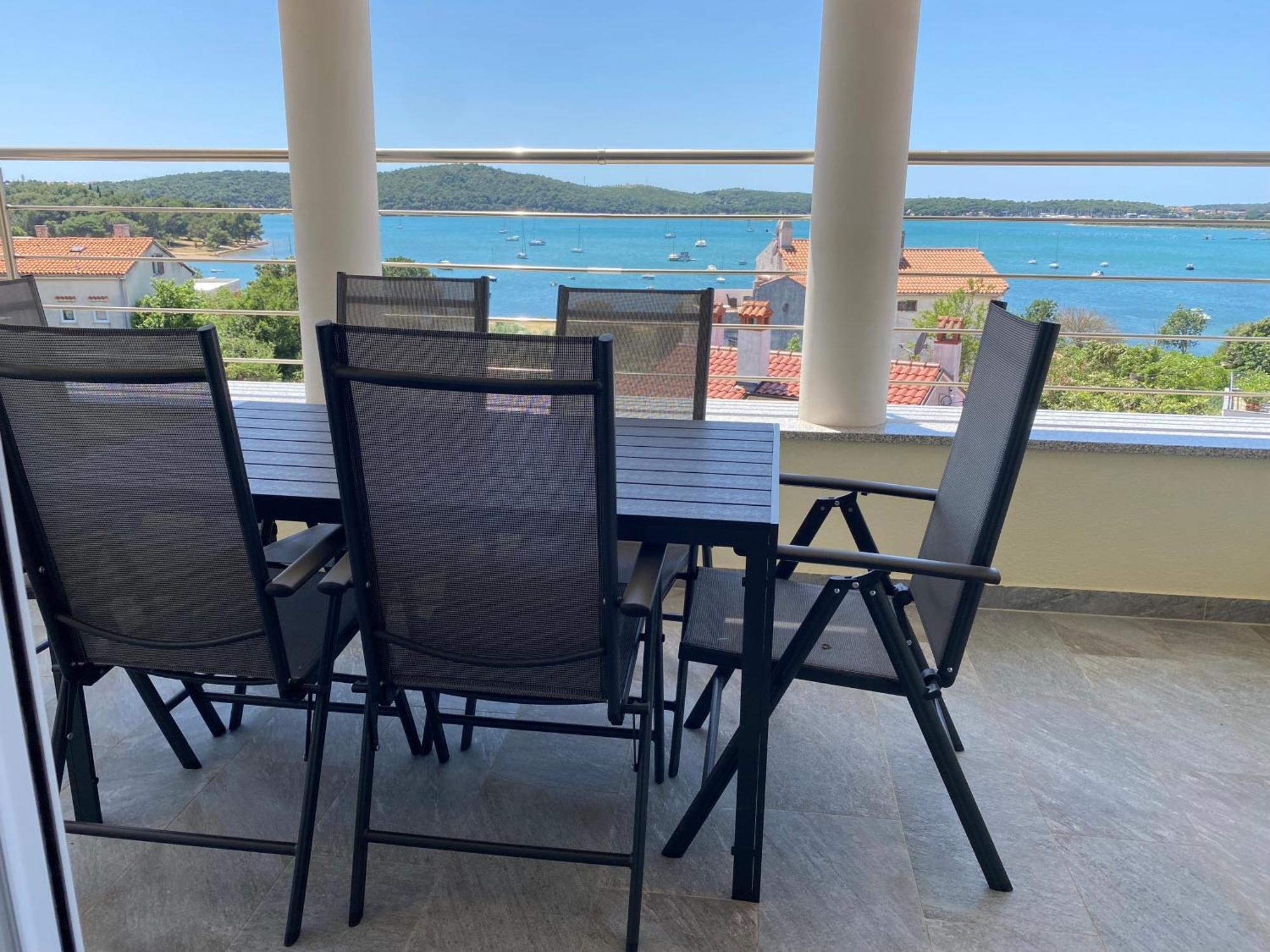 Villa Livi - Luxury Sea View Appartments Медулин Стая снимка